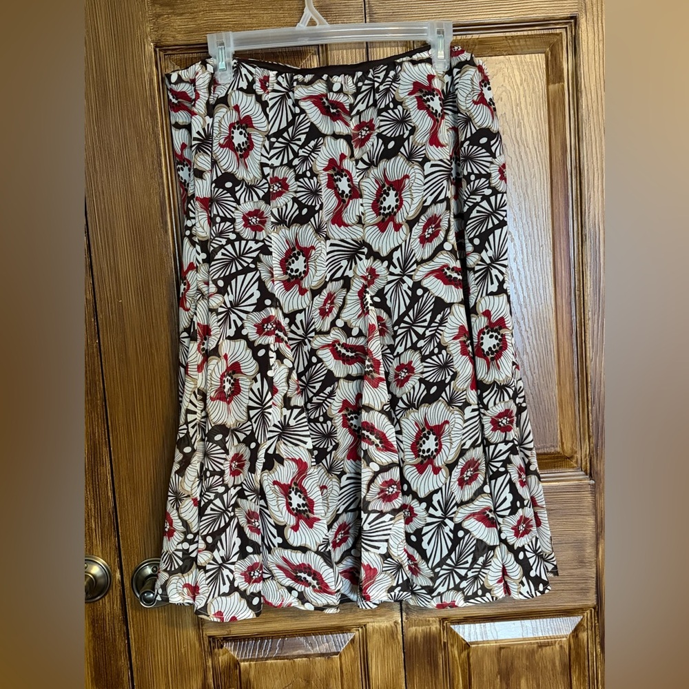 George Me by Mark Eisen Flare yoked pleated lined Skirt in Brown ,cream ,red. - Picture 3 of 8